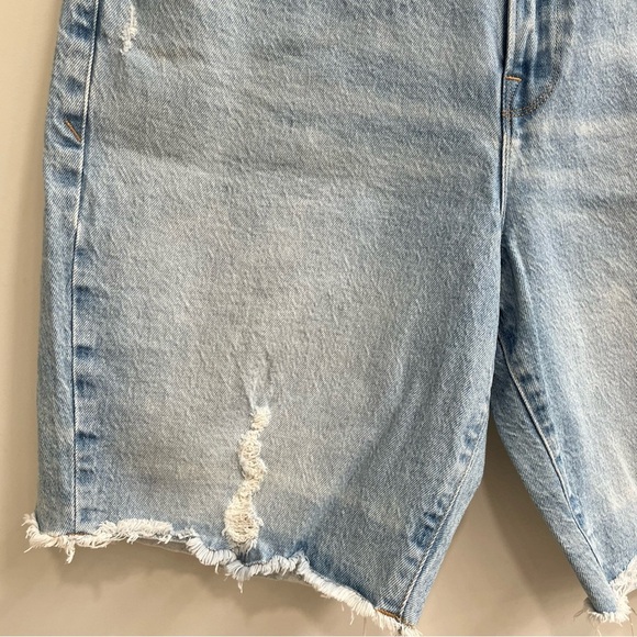 Good American long length denim cut off shorts light wash 9” inseam size 12 - Picture 4 of 8